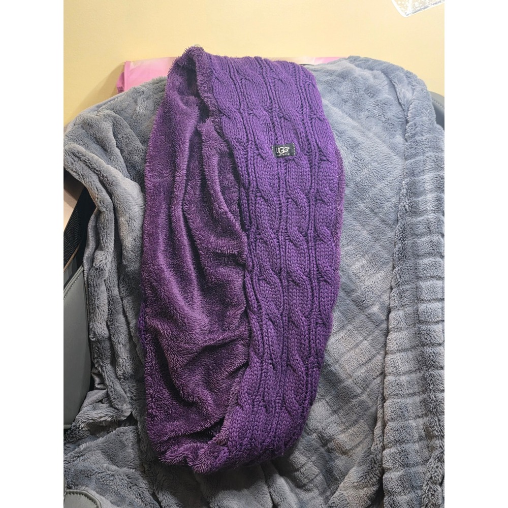 UGG Australia Purple Cable Knit Faux Fur Lined Infinity Scarf Neck Warmer